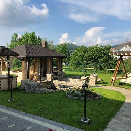Апартаменти Олівія Skhidnytsia Exterior foto